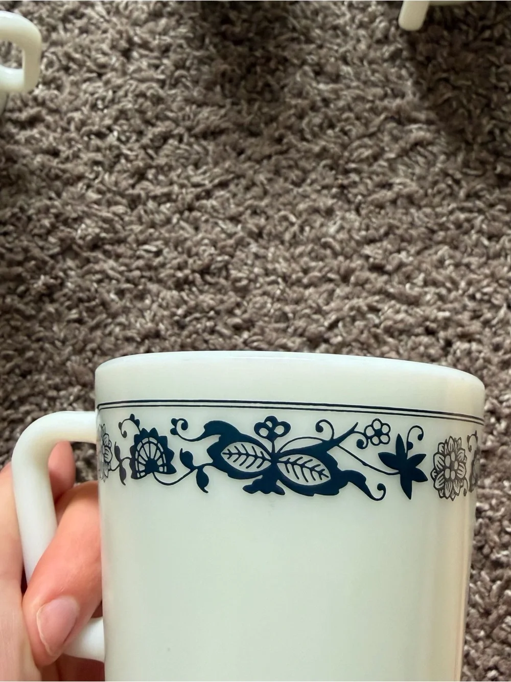 Set Of 4 Vintage Pyrex Old Town Blue Onion Milk Glass Mugs